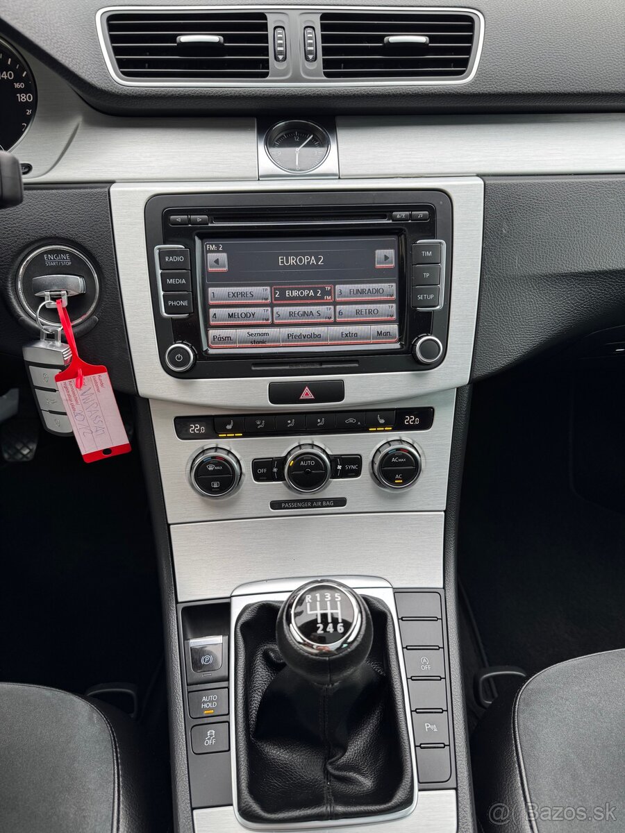 Volkswagen Passat Variant B7 2.0 TDI CR HIGHLINE - 19