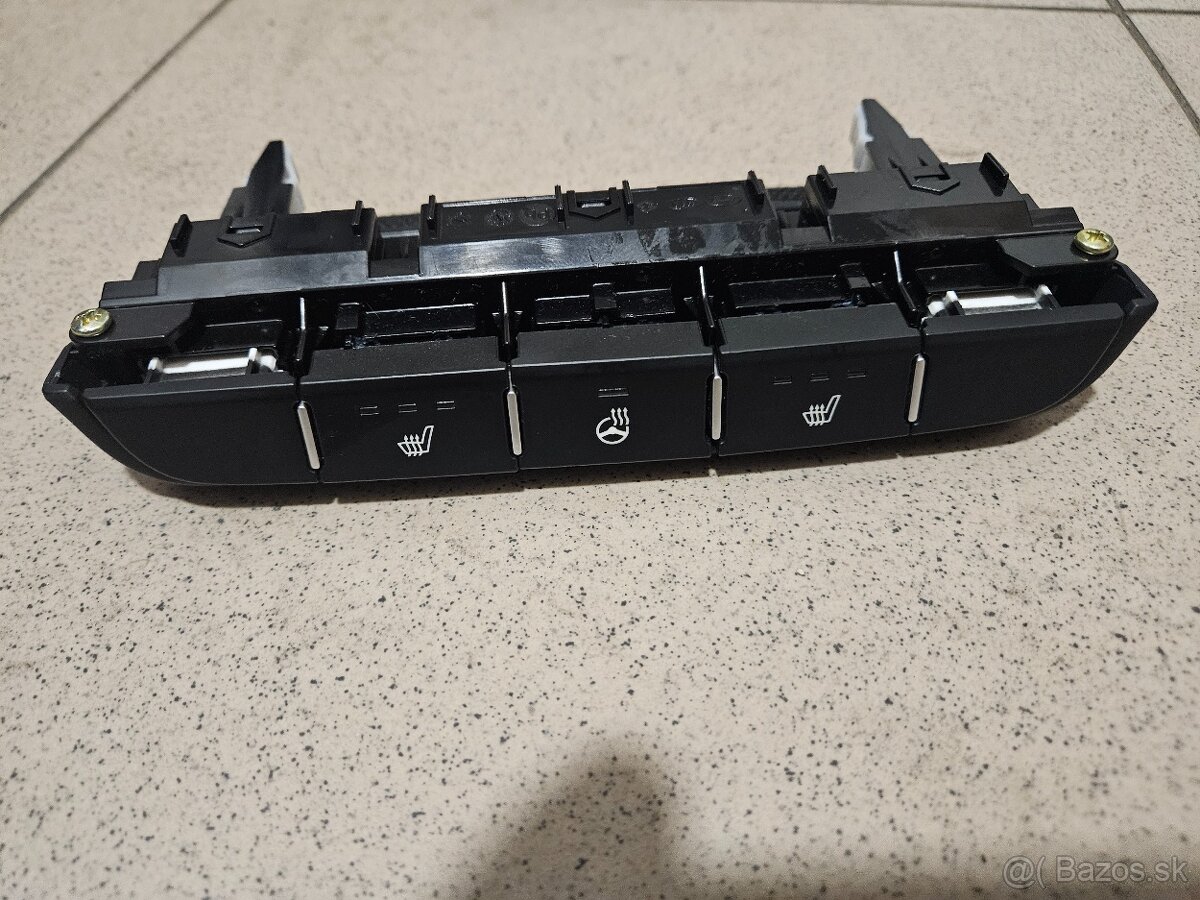 Diely na Kia Ceed SW 2024 - 19