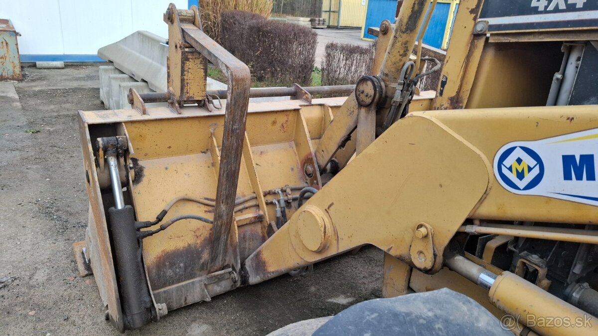 CATERPILLAR 428 B - 19