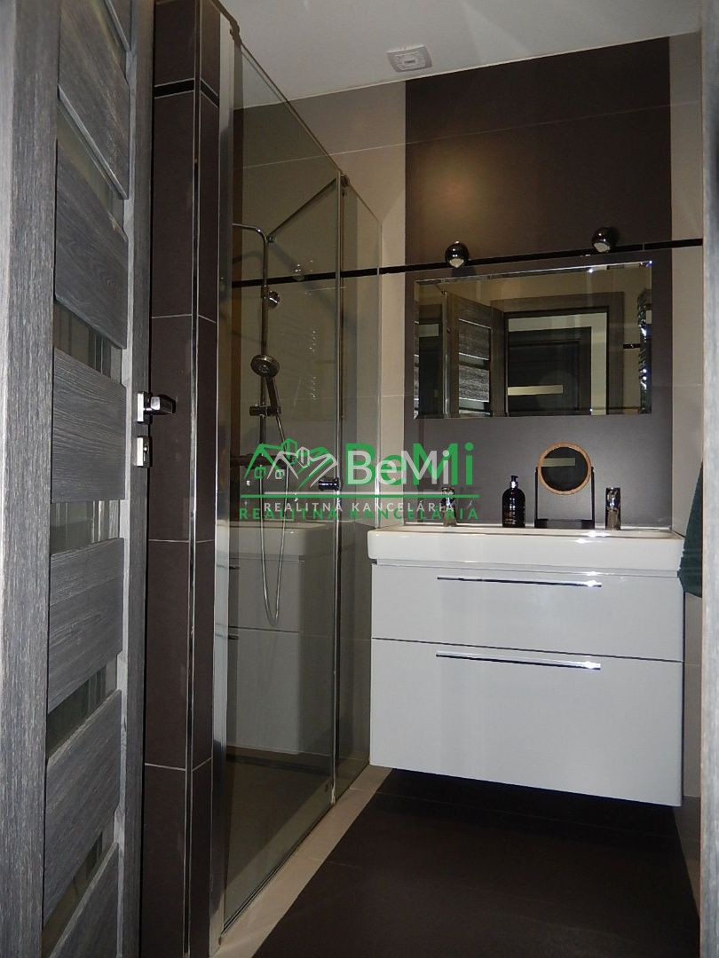 Autoumyváreň s kaviarňou a dvomi bytmi ID: 059-18-STK - 19