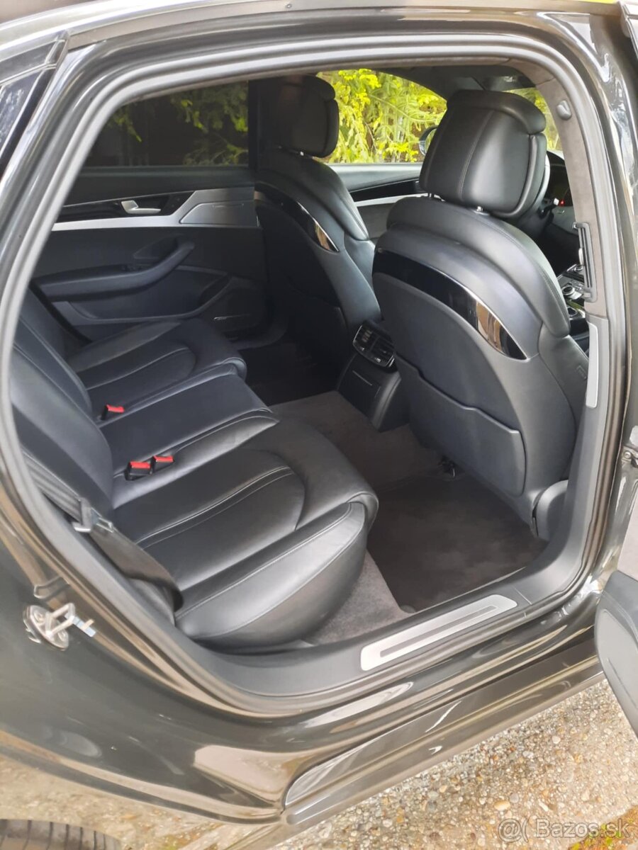 PREDÁM AUDI A8 LONG V8 QUATTRO 385PS R.V.12/2024 - 19