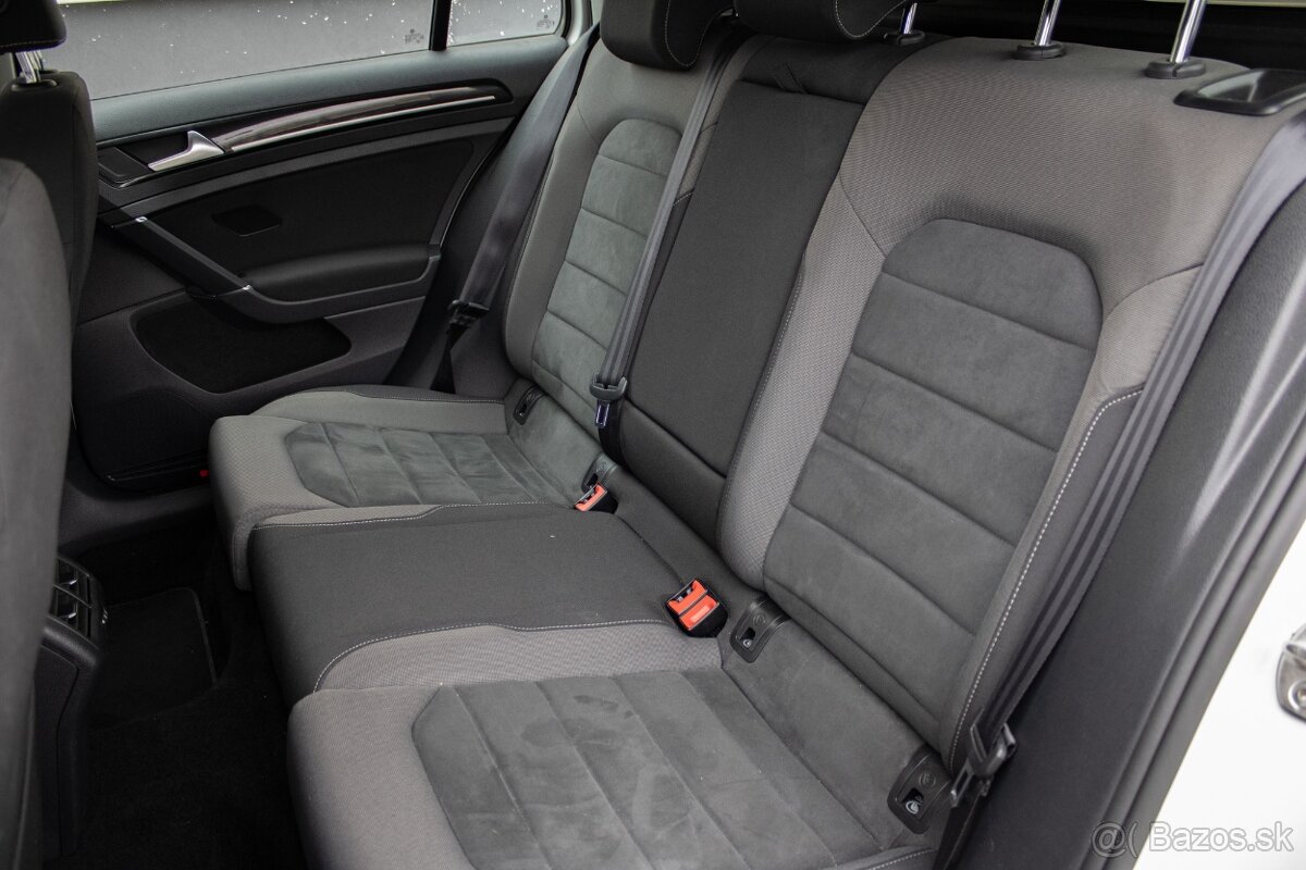 Volkswagen Golf Variant 2.0 TDI Highline 110 kW DSG AT/7 - 19