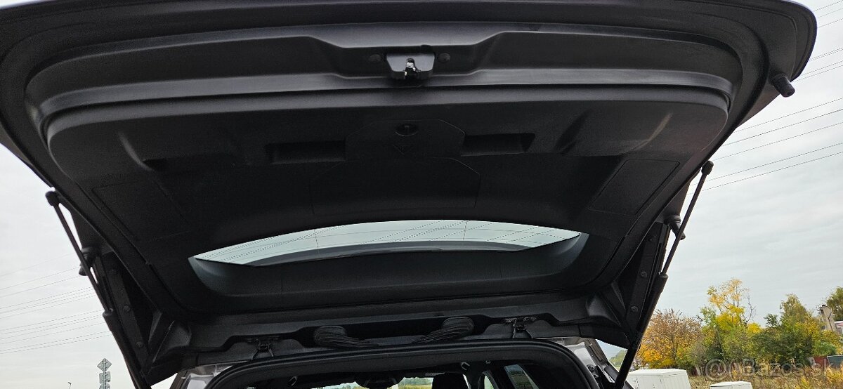 Predám Peugeot 5008 96kw benzín Allure AT, 7 miestne r.2023 - 19