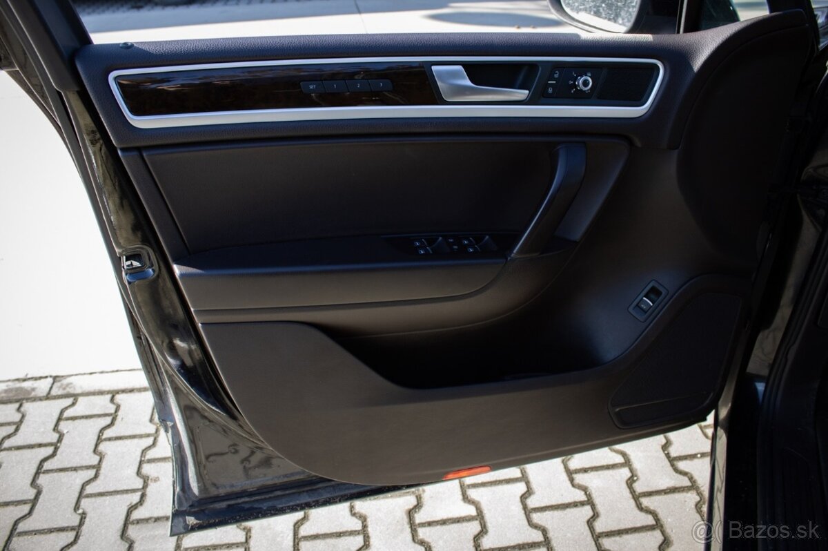 Volkswagen Touareg 3.0 V6 TDI - 19