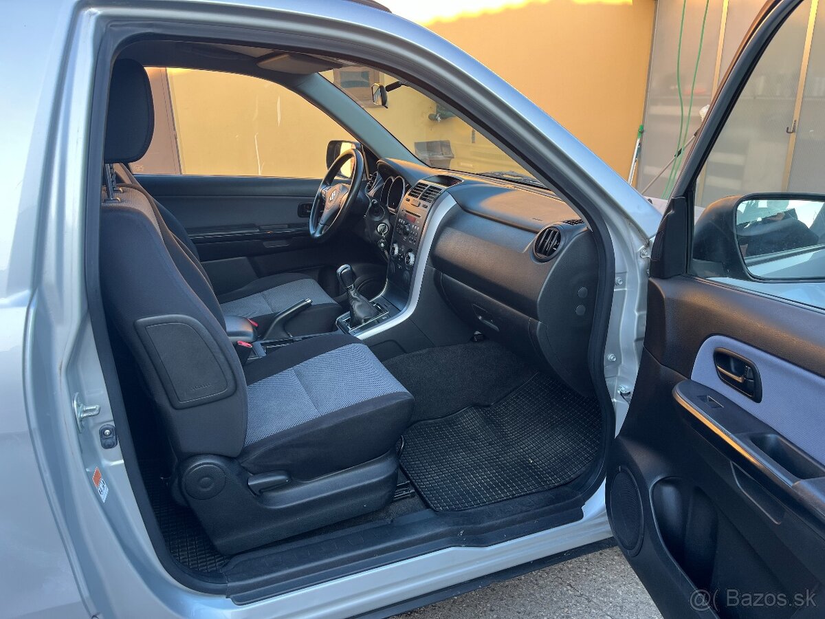 Suzuki Grand Vitara 1,6 VX 4x4 - 19