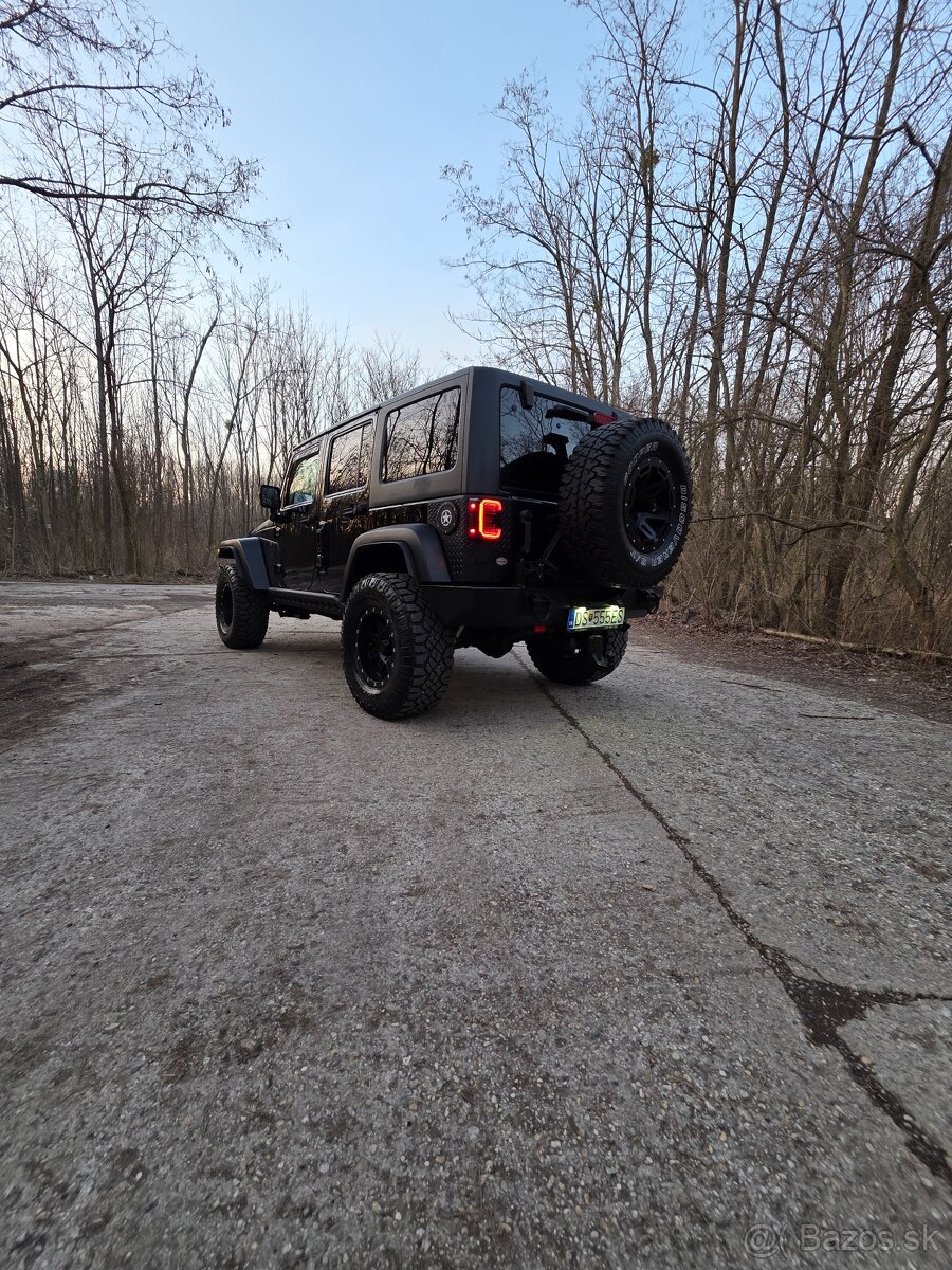 Jeep Wrangler Unlimited JK - 19