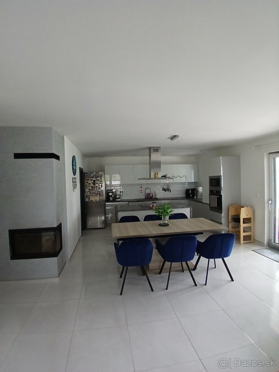 Na predaj moderný rodinný drevodom v tichej lokalite v pútni - 19