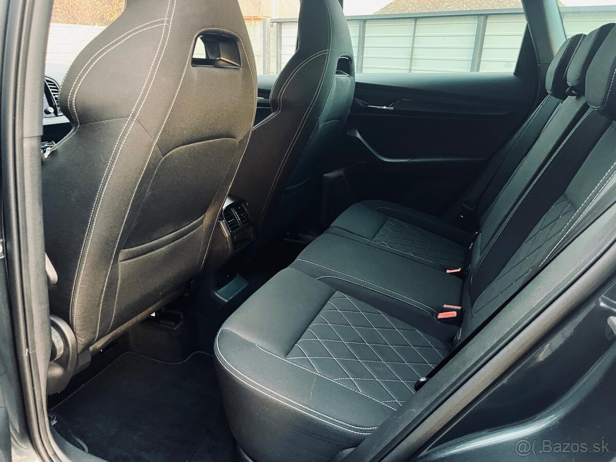 Škoda Karoq 1.5 TSI ACT Sportline DSGl - 19