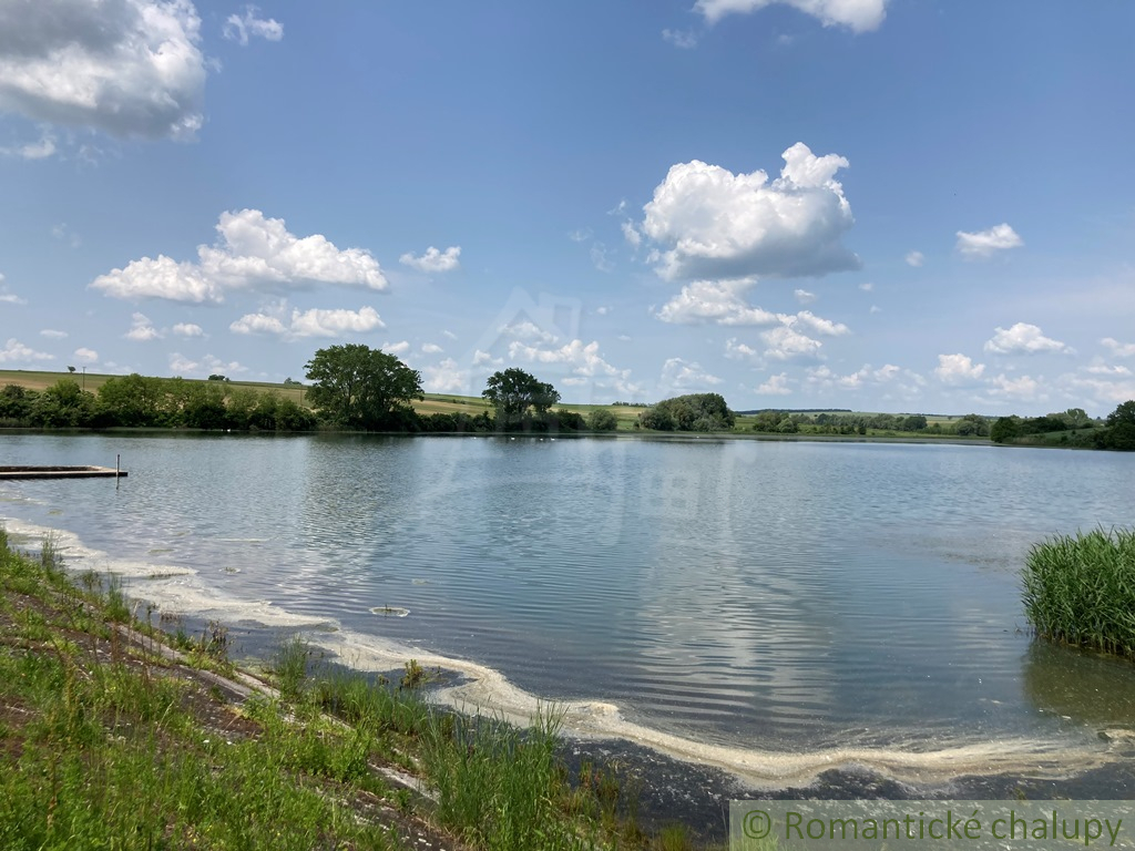 Starý sedliacky dom s veľkým pozemkom v Kolte – ideálna pr - 19