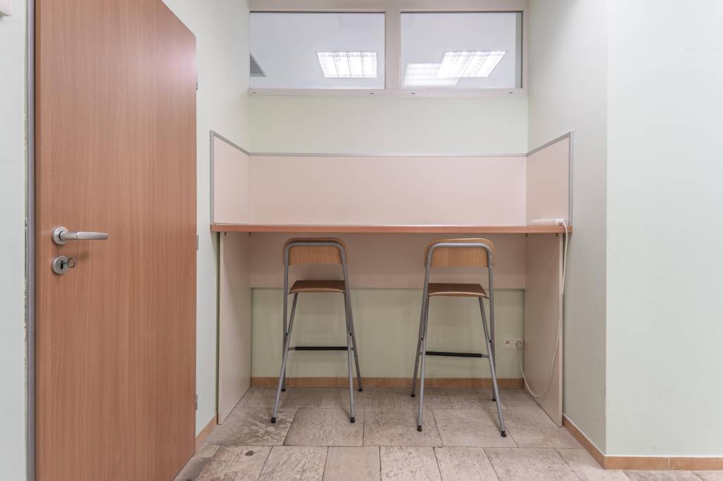 Predaj komerčných / kancelárskych priestorov v Petržalke - 19