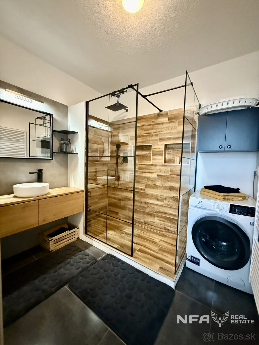 Štýlový 3-izbový byt s terasou, jacuzzi a parkovaním - 19