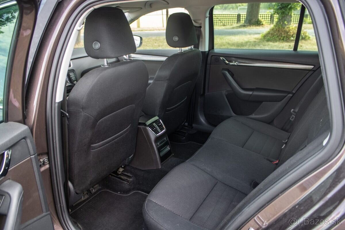 Škoda Octavia Combi Scout AT/6 135kW - 19