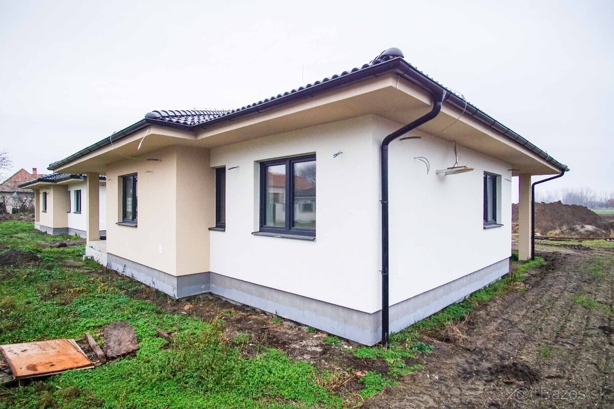 4-izbová novostavba rodinného domu s terasou, Nesvady, 540m2 - 19