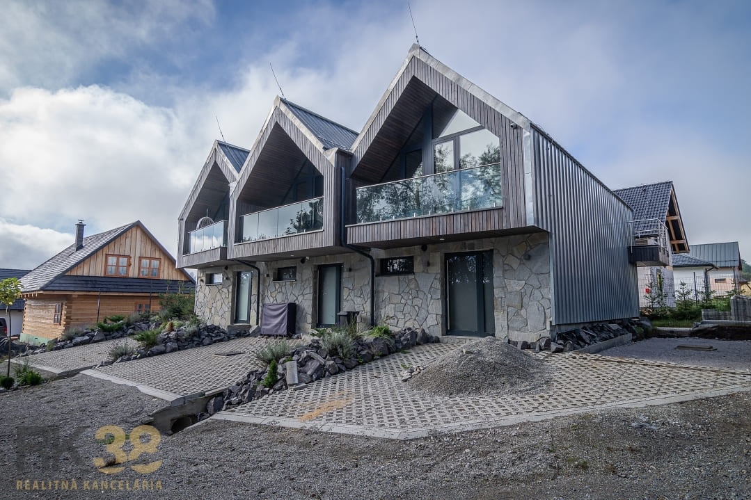 Nadčasový projekt chalety pod Gerlachom s krásnym výhľadom - 19