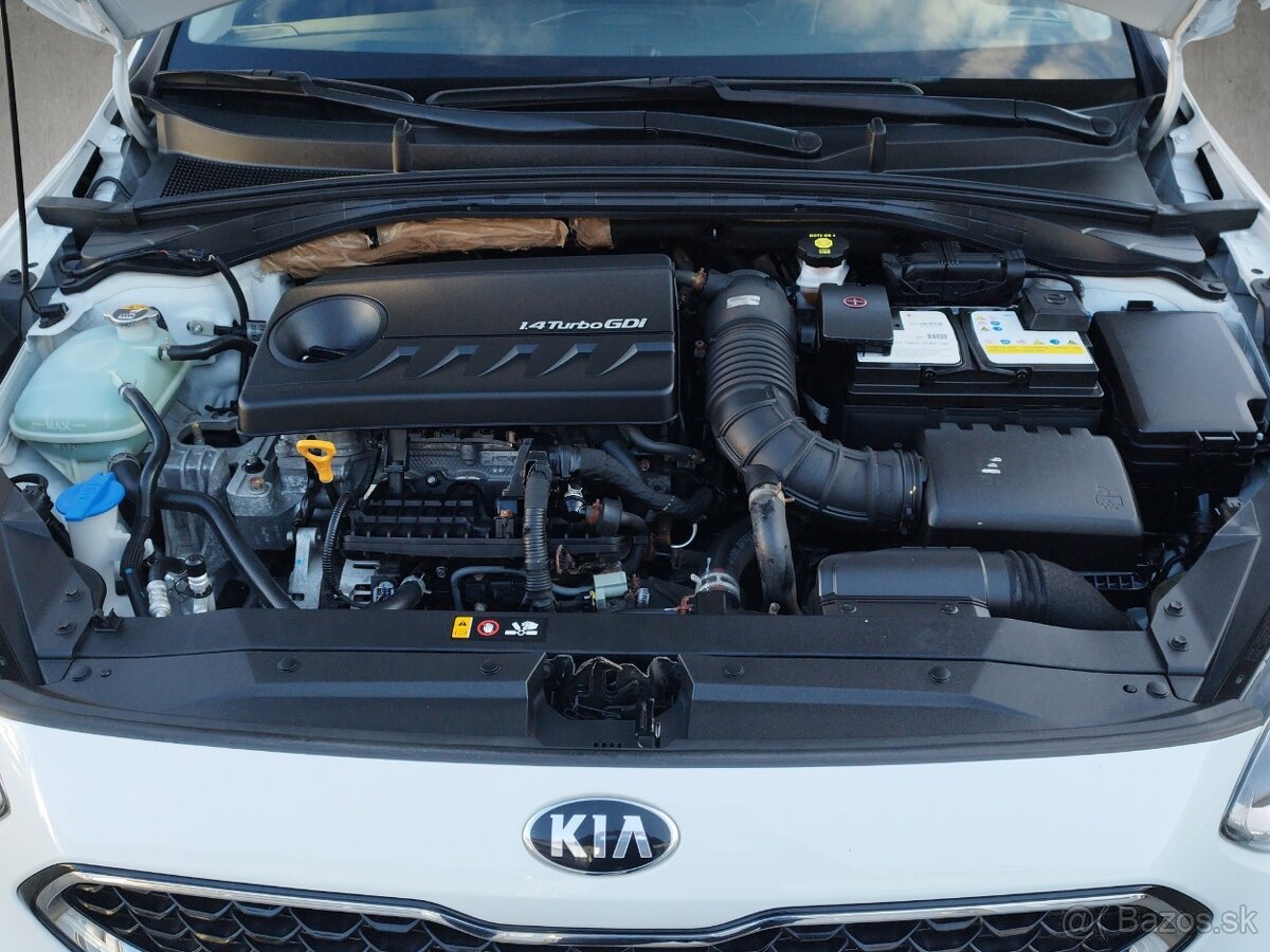 Kia CEED SW 1,4 T-GDi GOLD - 19