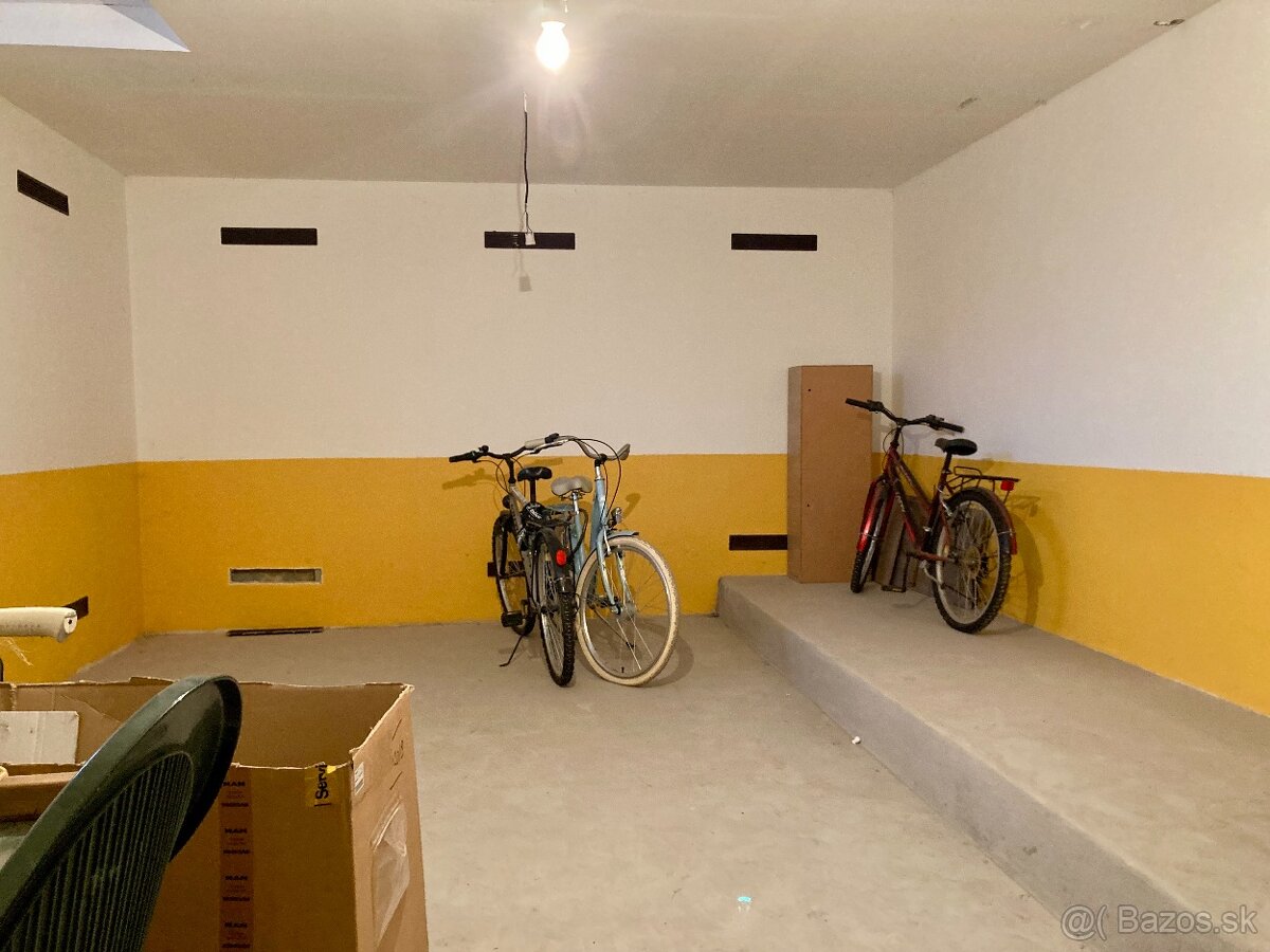 Nadštandardný 2-izbový byt 75m2 + parkovacie miesto, Komárno - 19