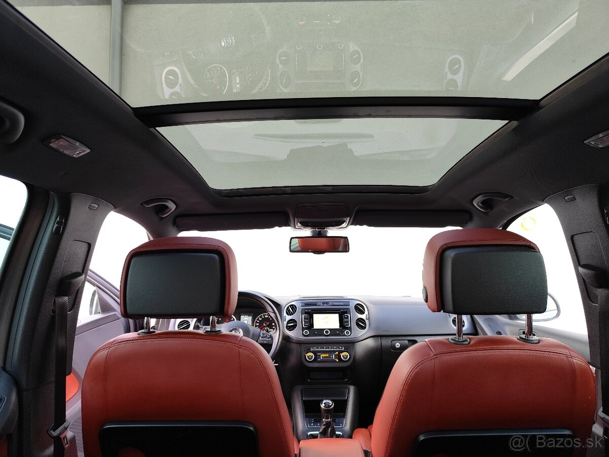 VW Tiguan 2.0 TDI 4x4 R-Line Exclusive -- 156 000 km - - 19