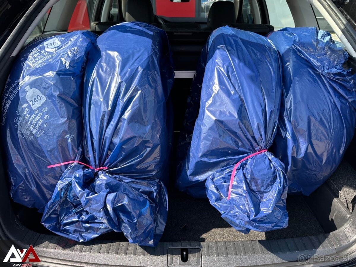 Škoda Octavia Combi 2.0 TDI 4x4 DSG Style, Matrix, SR - 19