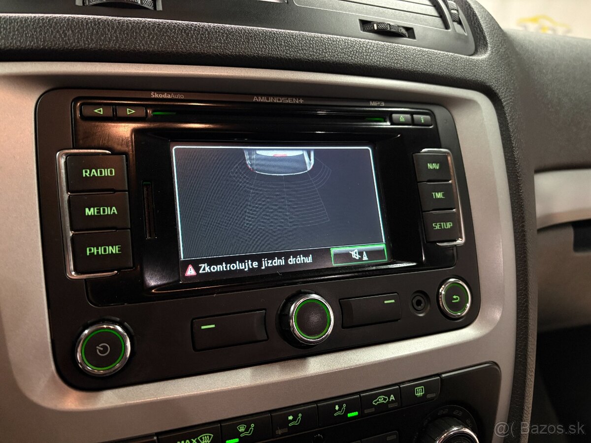 Škoda Octavia Combi 2.0 TDI CR DPF Elegance DSG - 19