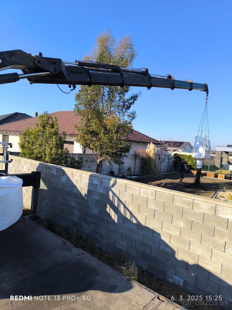 Autodoprava s hydraulickým rukou - 19