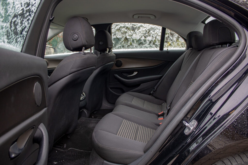 Mercedes Benz E220d - 19