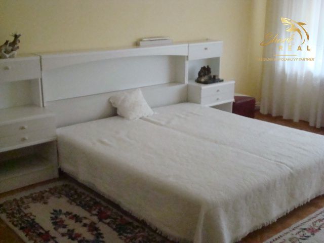 Na predaj luxusná rodinná vila - 19