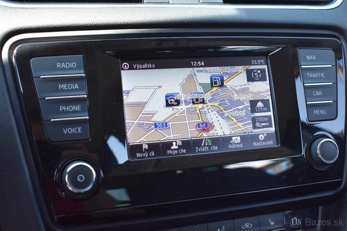 Škoda Octavia Combi 1.6 TDI 77Kw MT/5 - 19