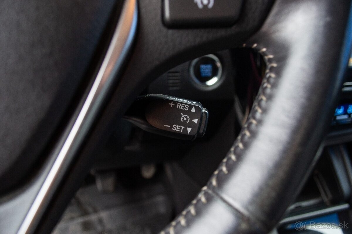 Toyota Auris 1.6 l D-4D - 19