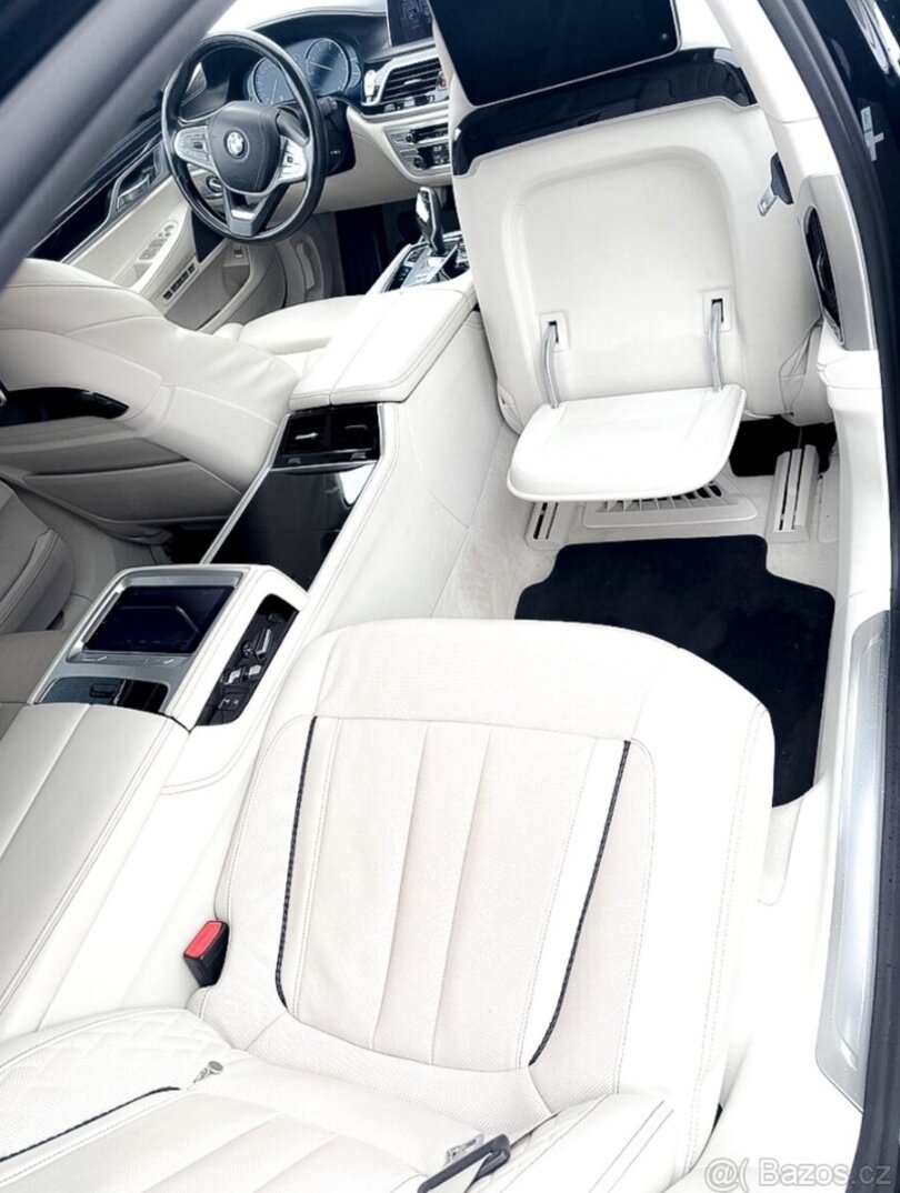BMW Rad 7 740Ld xDrive A/T - 19