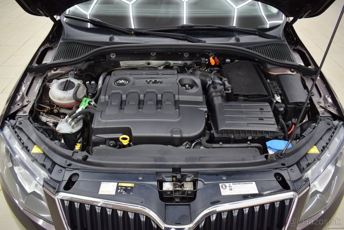 Škoda Octavia 2,0 TDI 103 kW, Elegance,DSG,NAVI, - 19