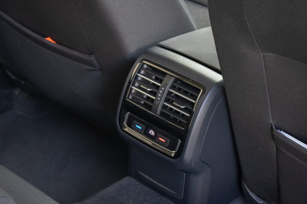 Volkswagen Passat Variant 2.0 TDI DSG - 19