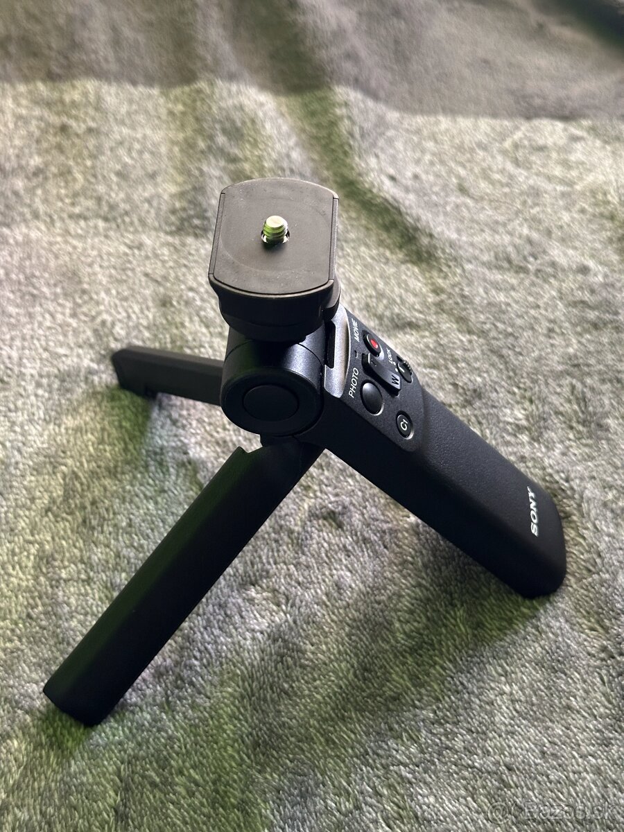 Digitálny fotoaparát na vlogovanie do vrecka SONY ZV1 + prís - 19