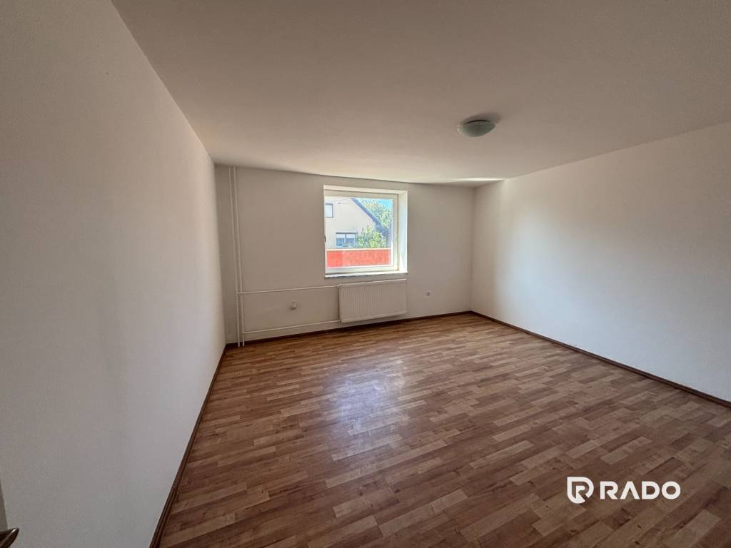 RADO | 6-izbový rodinný dom, pozemok 516m2, garáž 20 m2 | H - 19