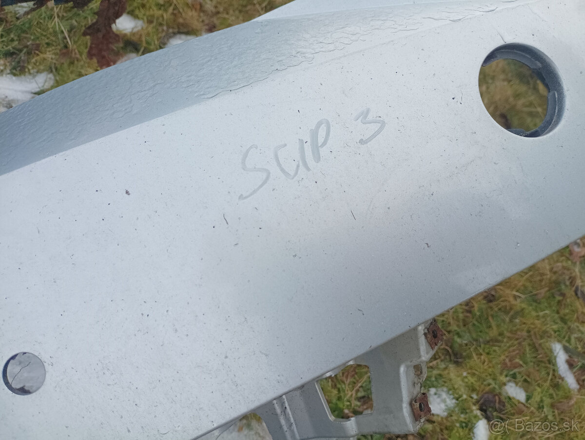 narazník škoda superb 3 - 19