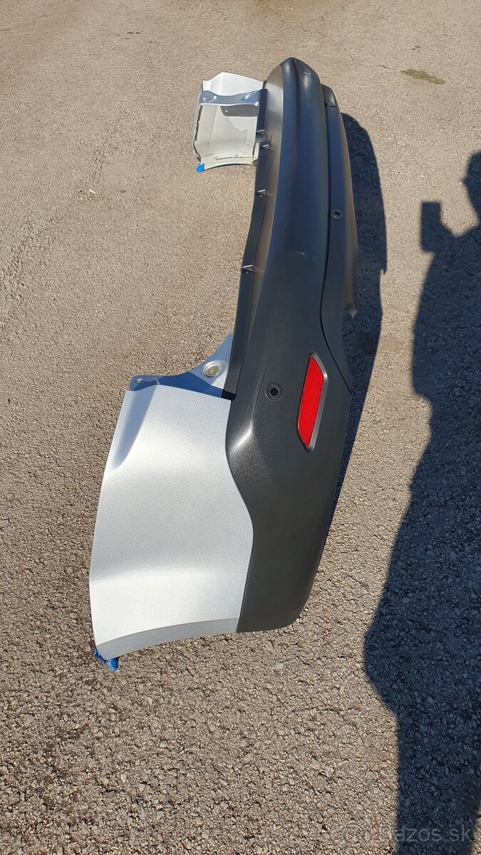 Zadný nárazník na Ford S-Max 2010-2014 - 19