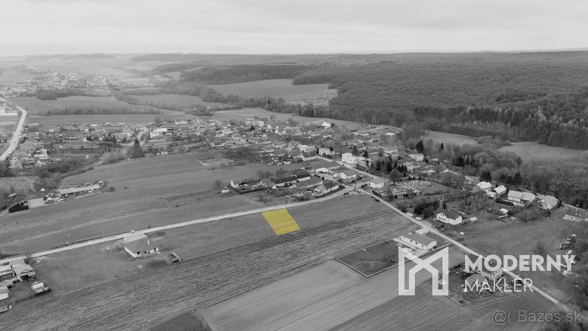 Na predaj pozemok v Pochabanoch - 19