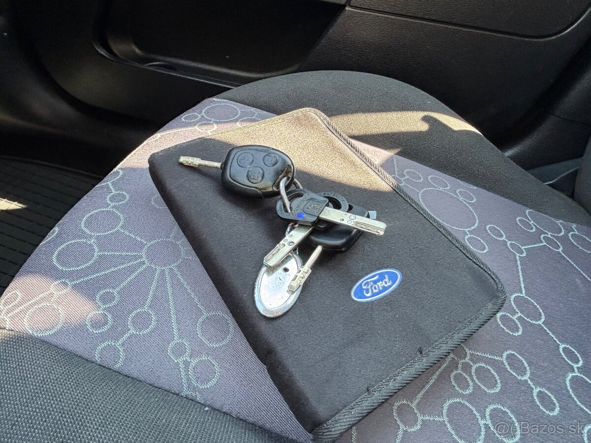 Ford Fiesta 1.3i Duratec Champion X - 19