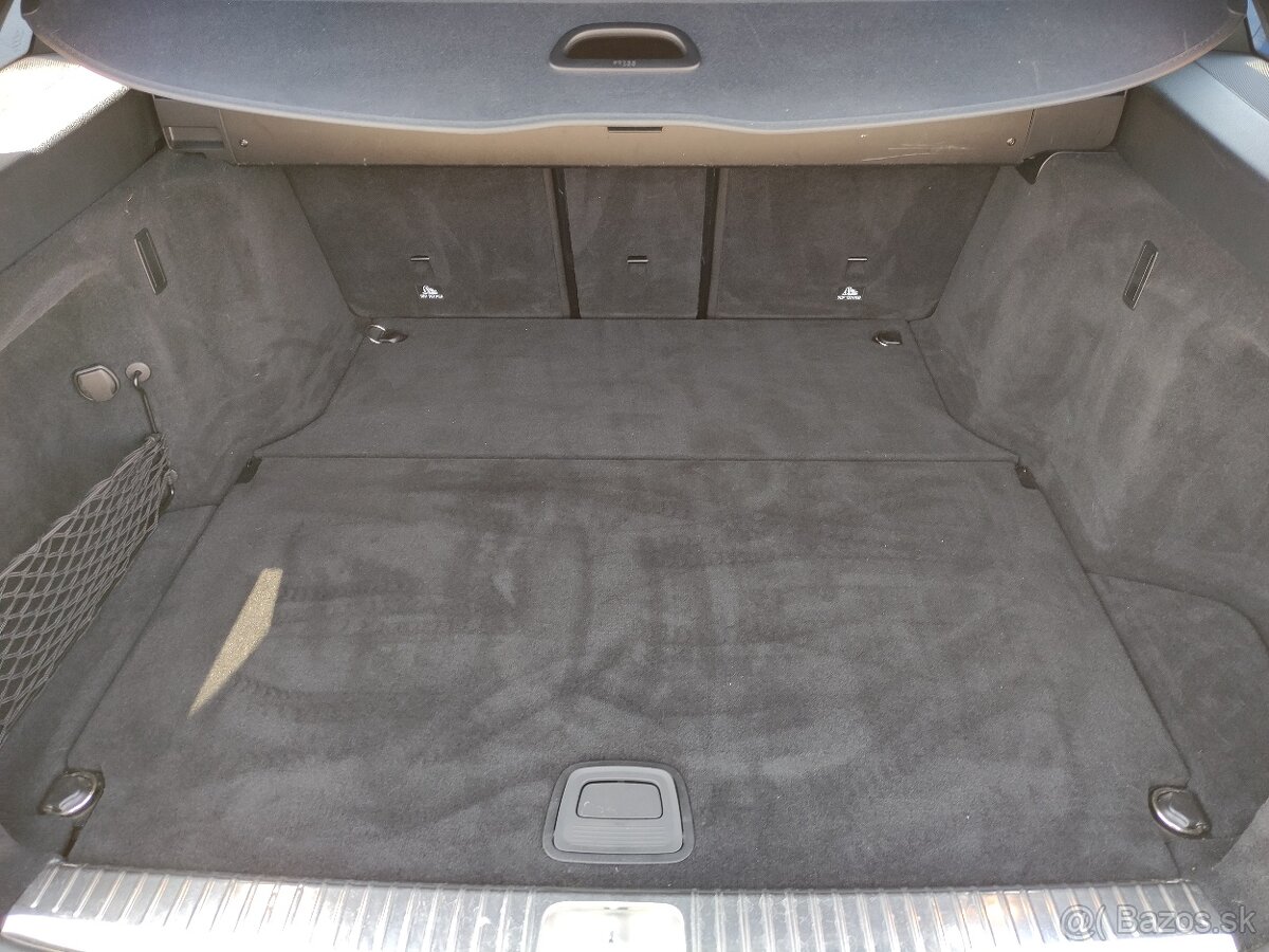 Mercedes-Benz C220d CDi T AMG NIGHT VIRTUAL KAMERA TAŽNÉ - 19