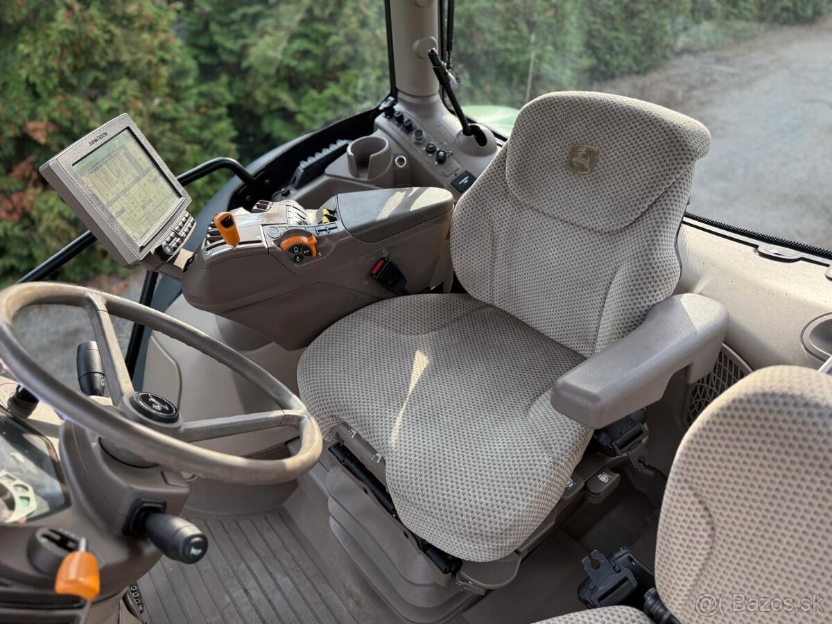 Zemědělský traktor John Deere 6215, rok výroby 2017, 7600 mo - 19