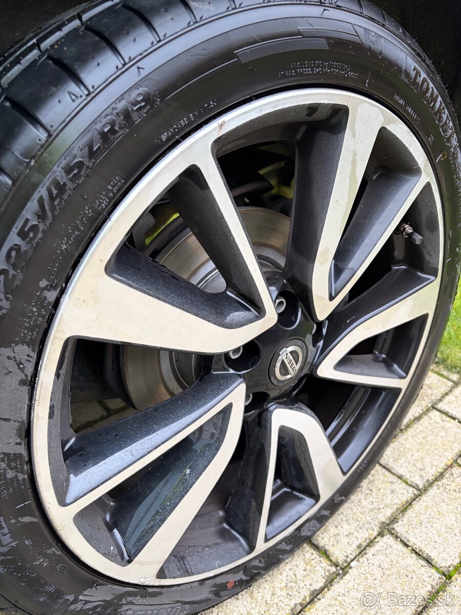 Nissan Qashqai 1.2 - 19