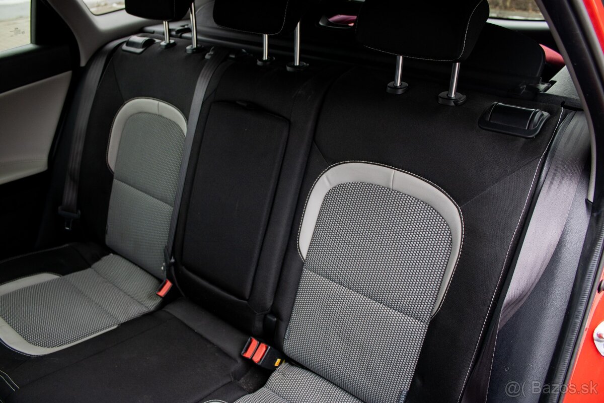 Kia Cee’d SW 1.6CRDi (2017) - 19