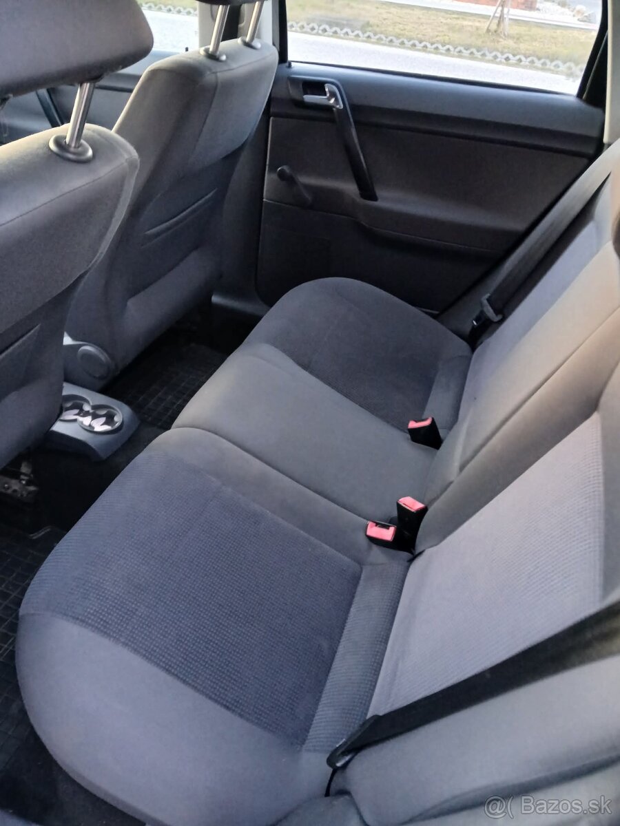 Predam volkswagen Polo 1.2 12V - 19