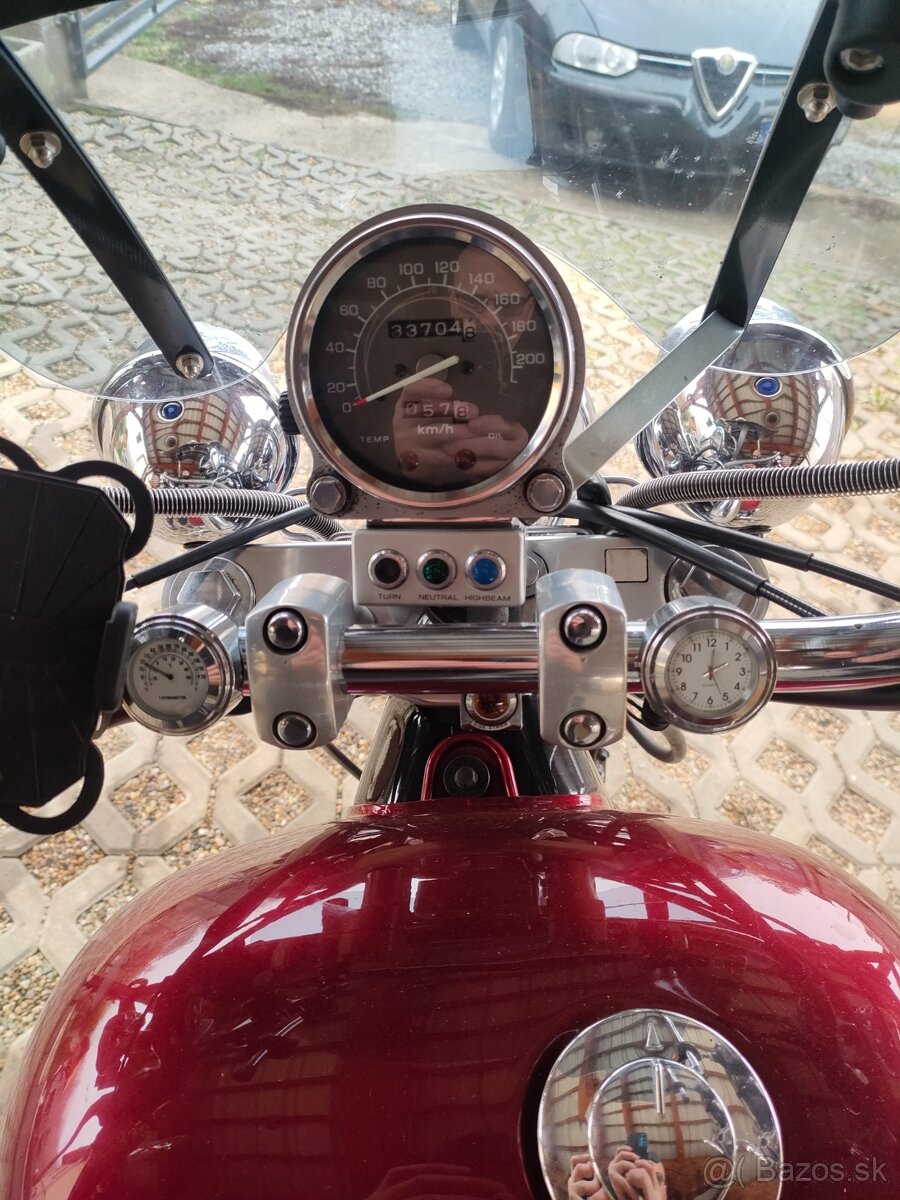 Honda Shadow VT 1100 - 19