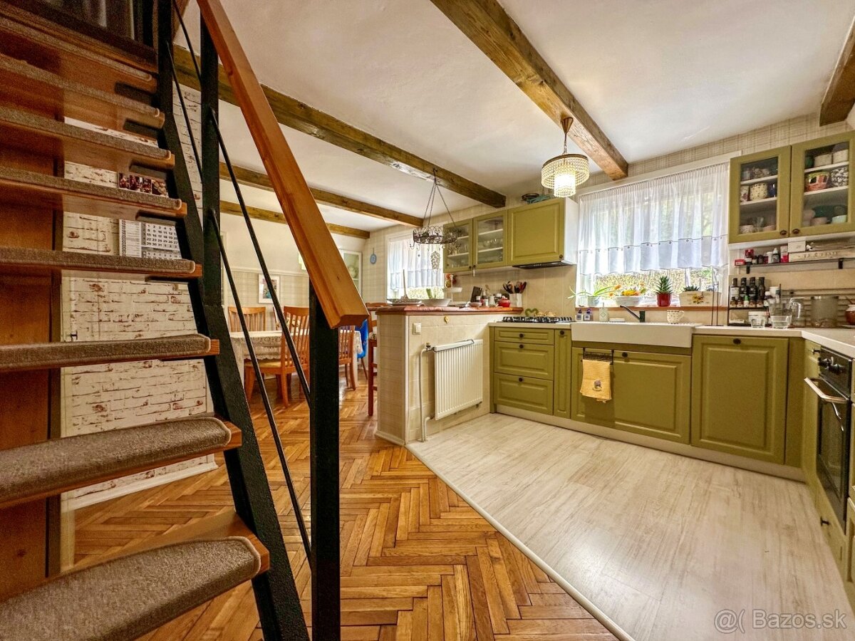 Chata v obci Chvojnica okres PRIEVIDZA - 19