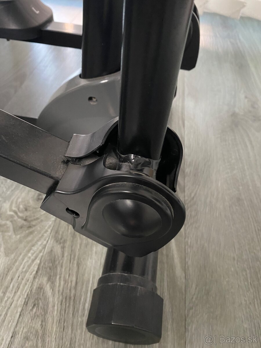 Elipticky trenažér - 19