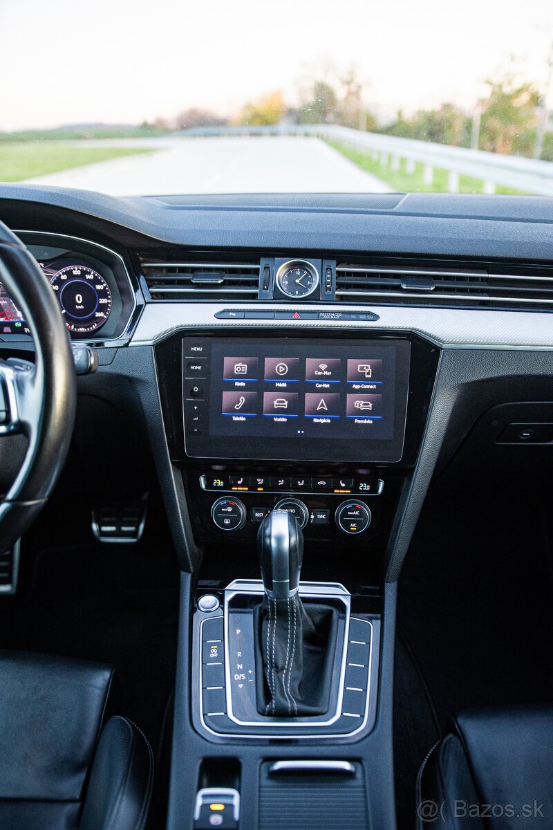 VW Passat R-LINE DSG Ťažné Virtual CarPlay ACC Lane-assist - 19