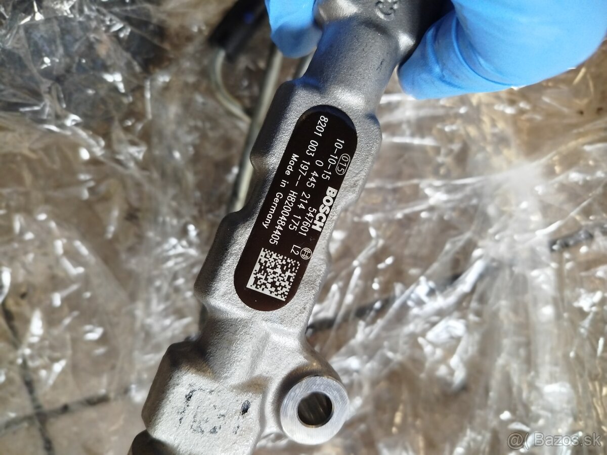 Hlava Motora Renault 2,5dti 107kw - 19