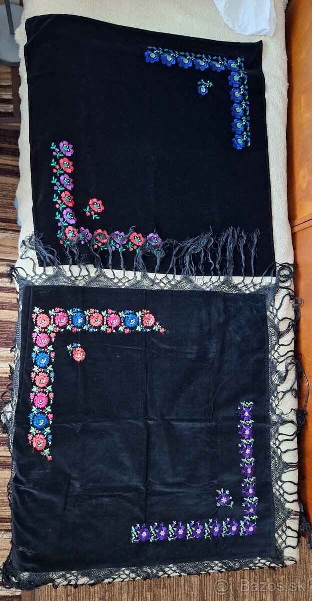 Rucne vysivany kroj zo Zvolenskej slatiny - 19