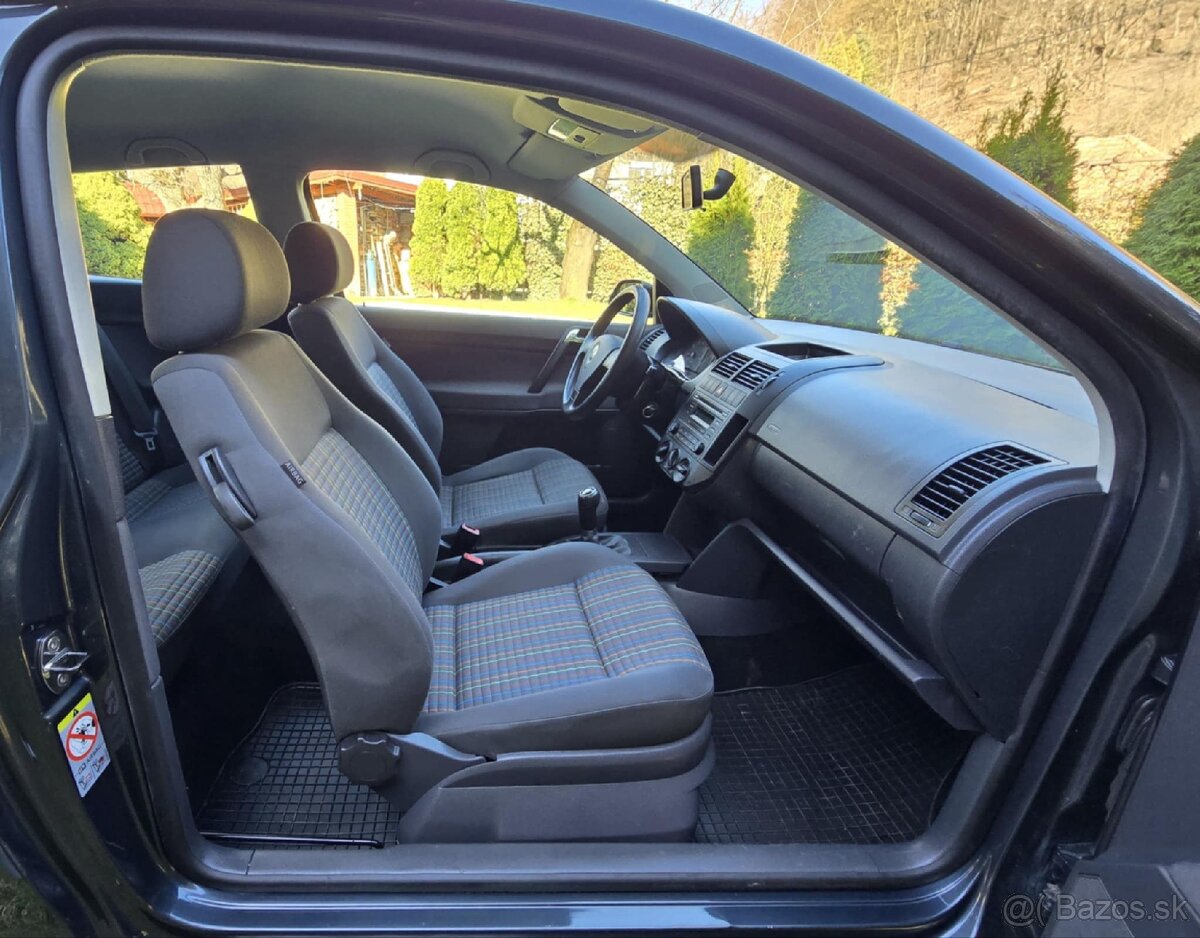 VOLKSWAGEN POLO 1.2 BENZÍN 2009 - 19