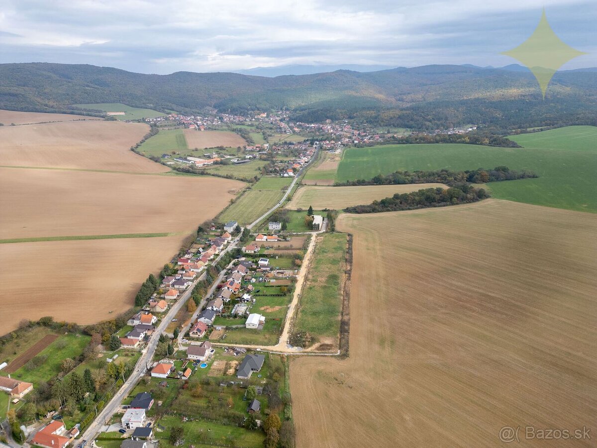 Exkluzívne na predaj nové stavebné pozemky s IS o veľkosti 8 - 19